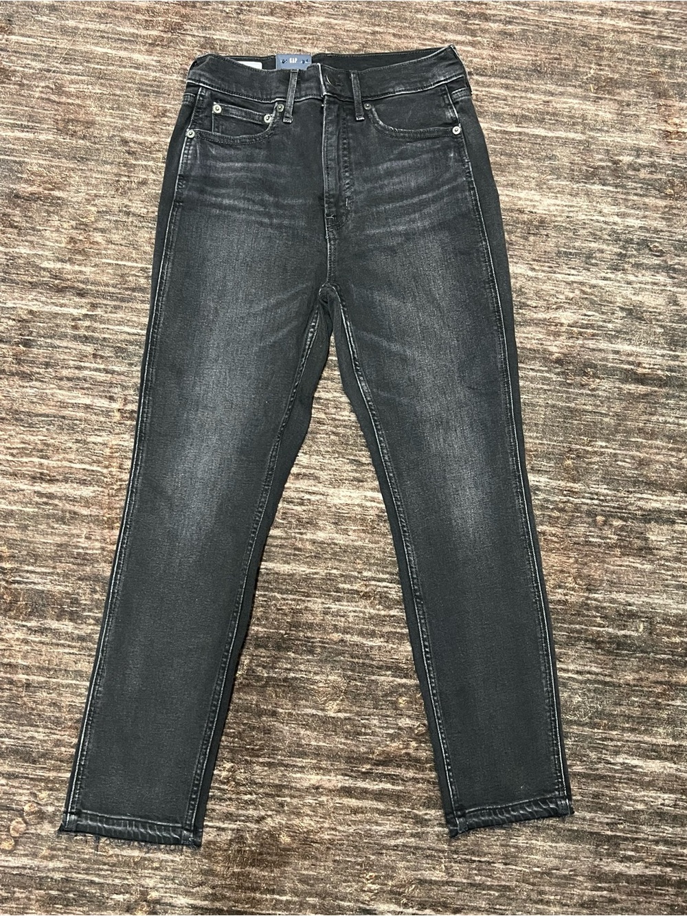 NWT Women’s GAP Jeans - 27/4S
